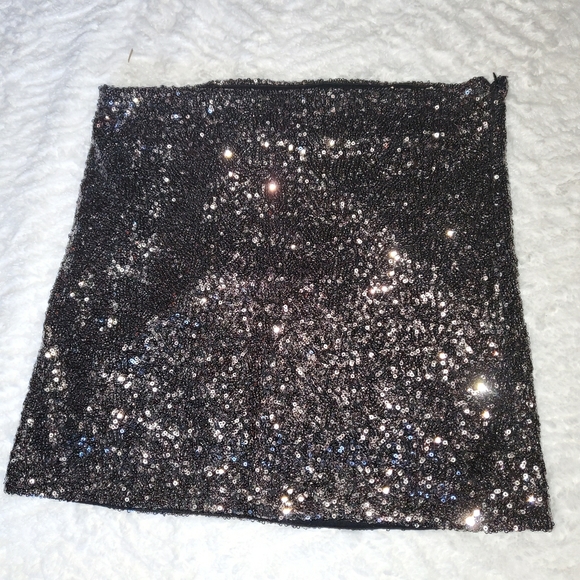 Sequin Mini Skirt - Picture 2 of 3